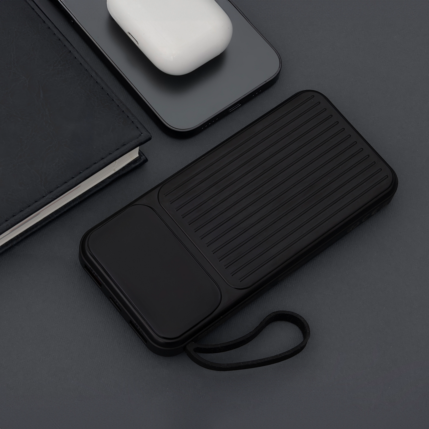Batteria Esterna MaXlife MXPB-06, 10000mAh, 22.5W, QC + PD, 1 x Lightning - 2 x USB-A - 2 x USB-C, Nera
