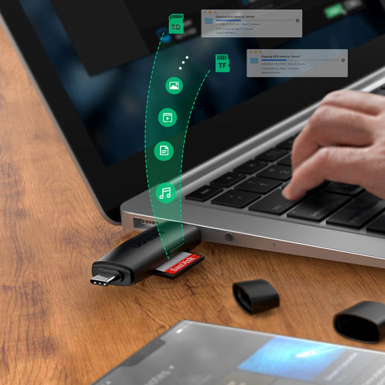 Lettore di schede USB / USB-C UGREEN CM304, SD - microSD, nero