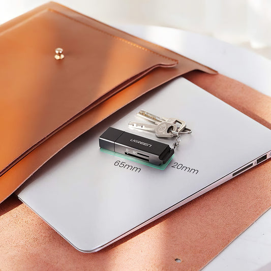Lettore di schede USB 3.0 UGREEN CM104, SD - microSD, nero
