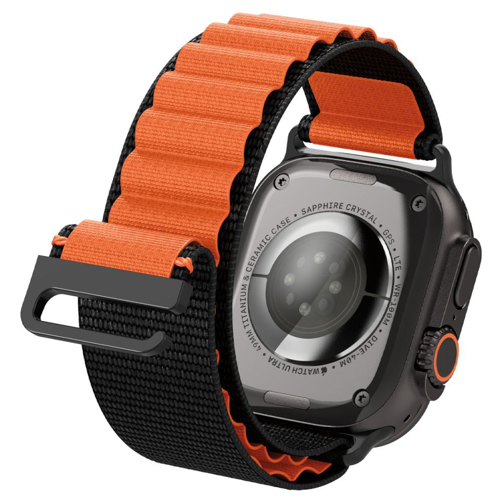 Cinturino Spigen WBF1 per Apple Watch 49mm / 46mm / 45mm / 44mm Series, Nero Arancione AMP10145