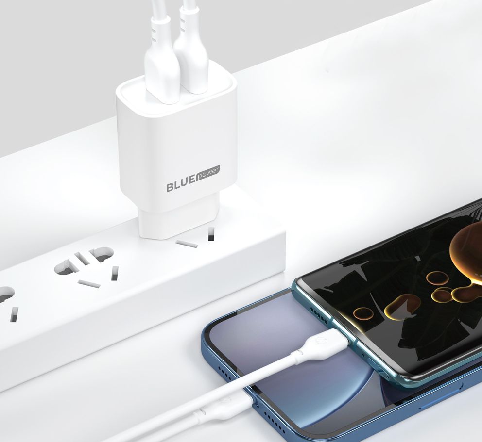 Blue Power BPCE12C Caricabatterie di rete con cavo USB-C BPCE12C, 20W, 3A, 1 x USB-A - 1 x USB-C, Bianco