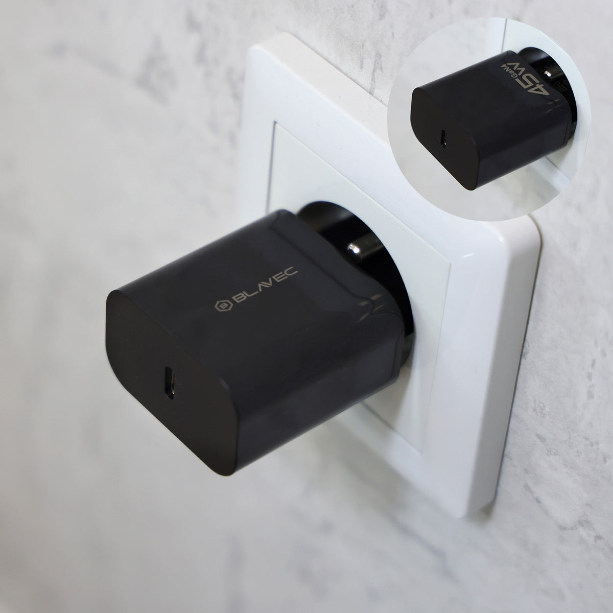 Caricabatterie da Rete con Cavo USB-C Blavec BC-7, 45W, 3A, 1 x USB-C, Nero
