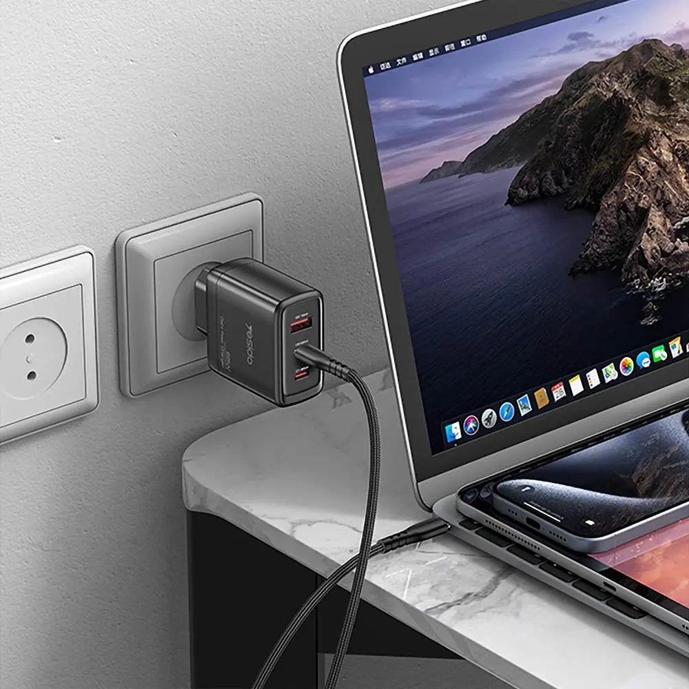 Caricabatterie da rete con cavo USB-C Yesido YC144C, 65W, 3.25A, 1 x USB-A - 2 x USB-C, Nero