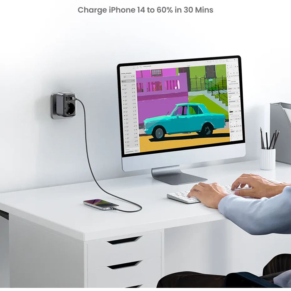 Caricabatterie da rete UGREEN 15289 US, 30W, 3A, 2 x USB-A - 1 x USB-C - 1 x Schuko, Nero