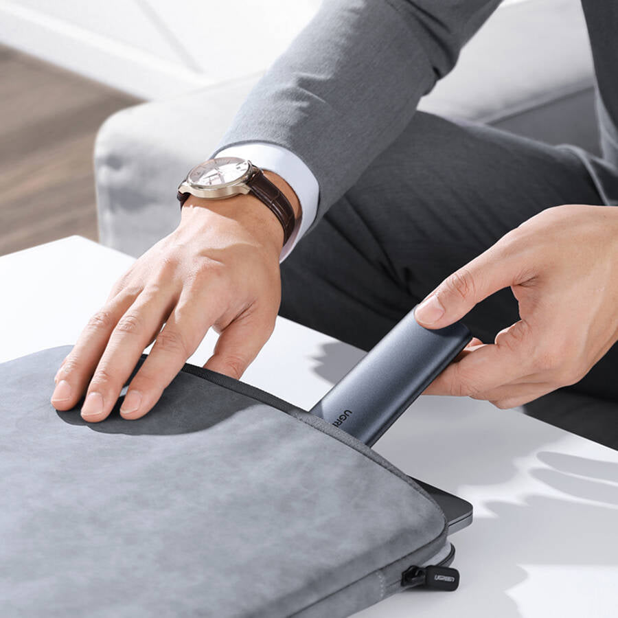 Rack UGREEN CM400 per SSD SATA M.2 NGFF, Grigio