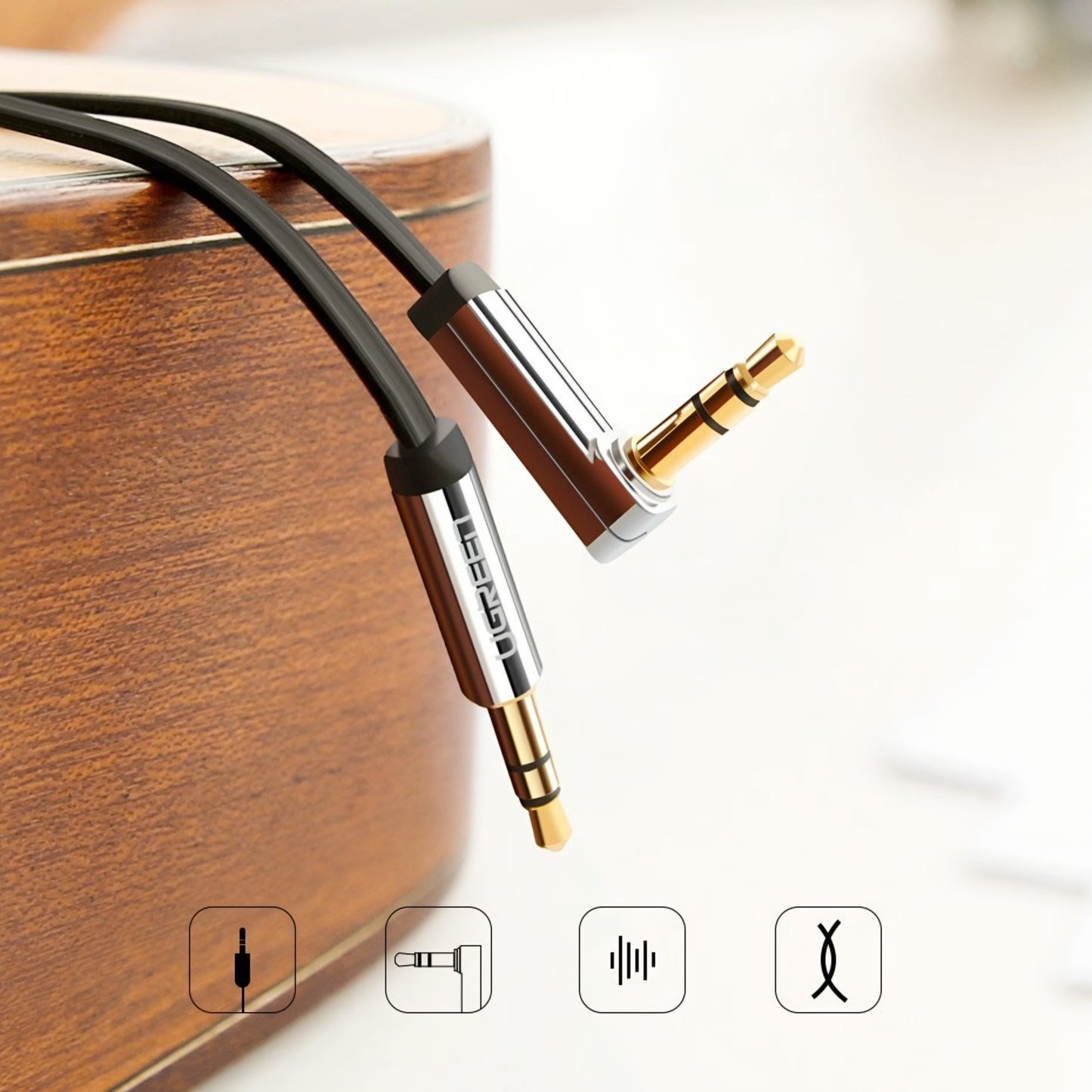 Cavo Audio 3.5mm - 3.5mm UGREEN AV119 Angled, 1.5m, Nero