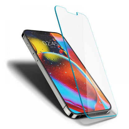 Pellicola Protettiva Schermo Spigen GlastR Slim per Apple iPhone 17e / 16e / 14 / 13 Pro, Vetro Temperato, Full Glue AGL03391