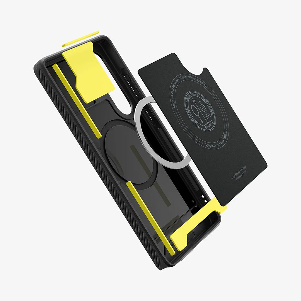 Custodia MagSafe per Samsung Galaxy S25 Ultra S938, Spigen, Rugged Armor, Nero Opaco ACS08951