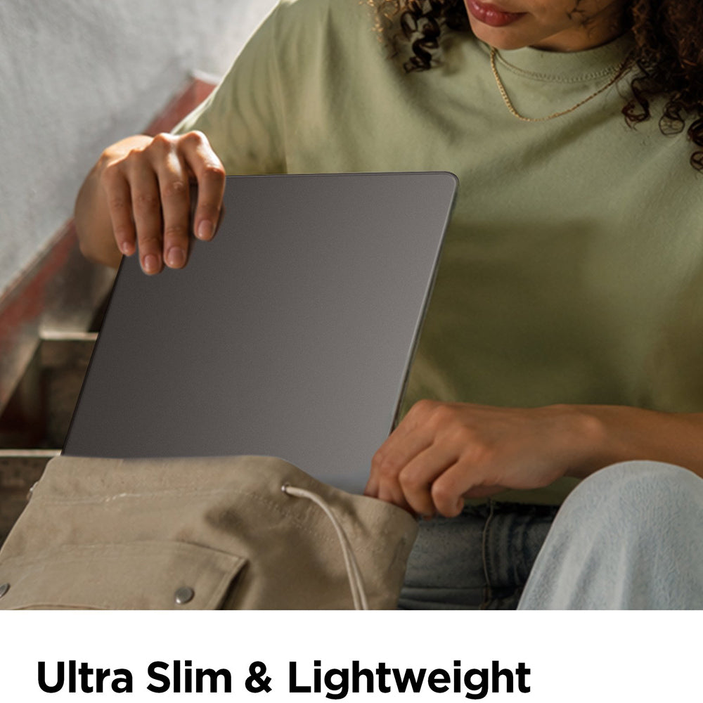 Custodia Spigen Airskin per Apple MacBook Air 13 pollici (2026) / (2025) / (2024) / (2022), Nero Satinato ACS11531