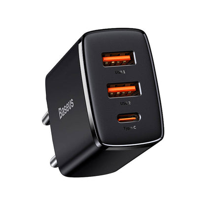 Caricatore di rete compatto Baseus, 30W, 3A, 1 x USB-C - 2 x USB-A, nero CCXJ-E01