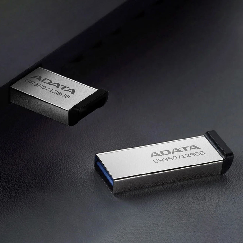 Memoria esterna USB-A 3.2 Adata UR350, 32 GB UR350-32G-RSR/BK
